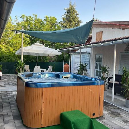 Klara Apartmanház Orfű Exterior foto