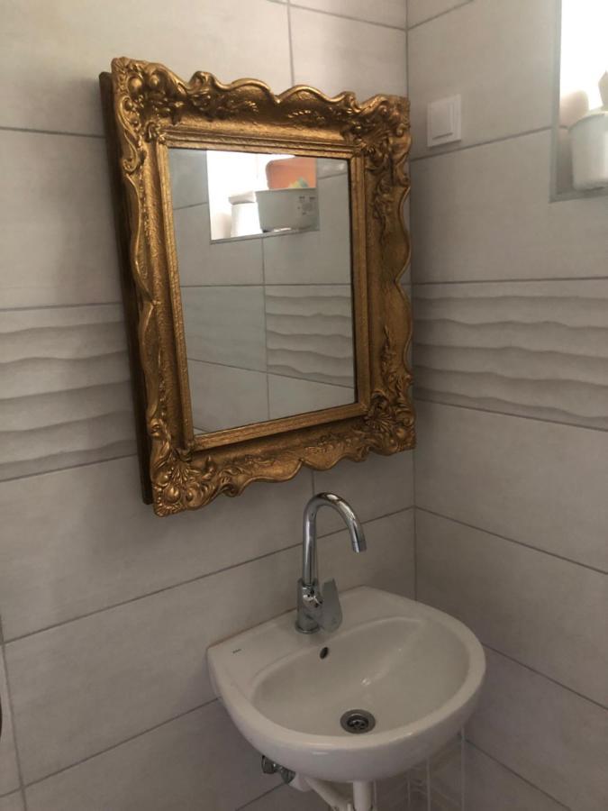 Klara Apartmanház Orfű Exterior foto