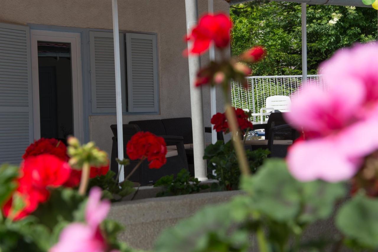 Klara Apartmanház Orfű Exterior foto